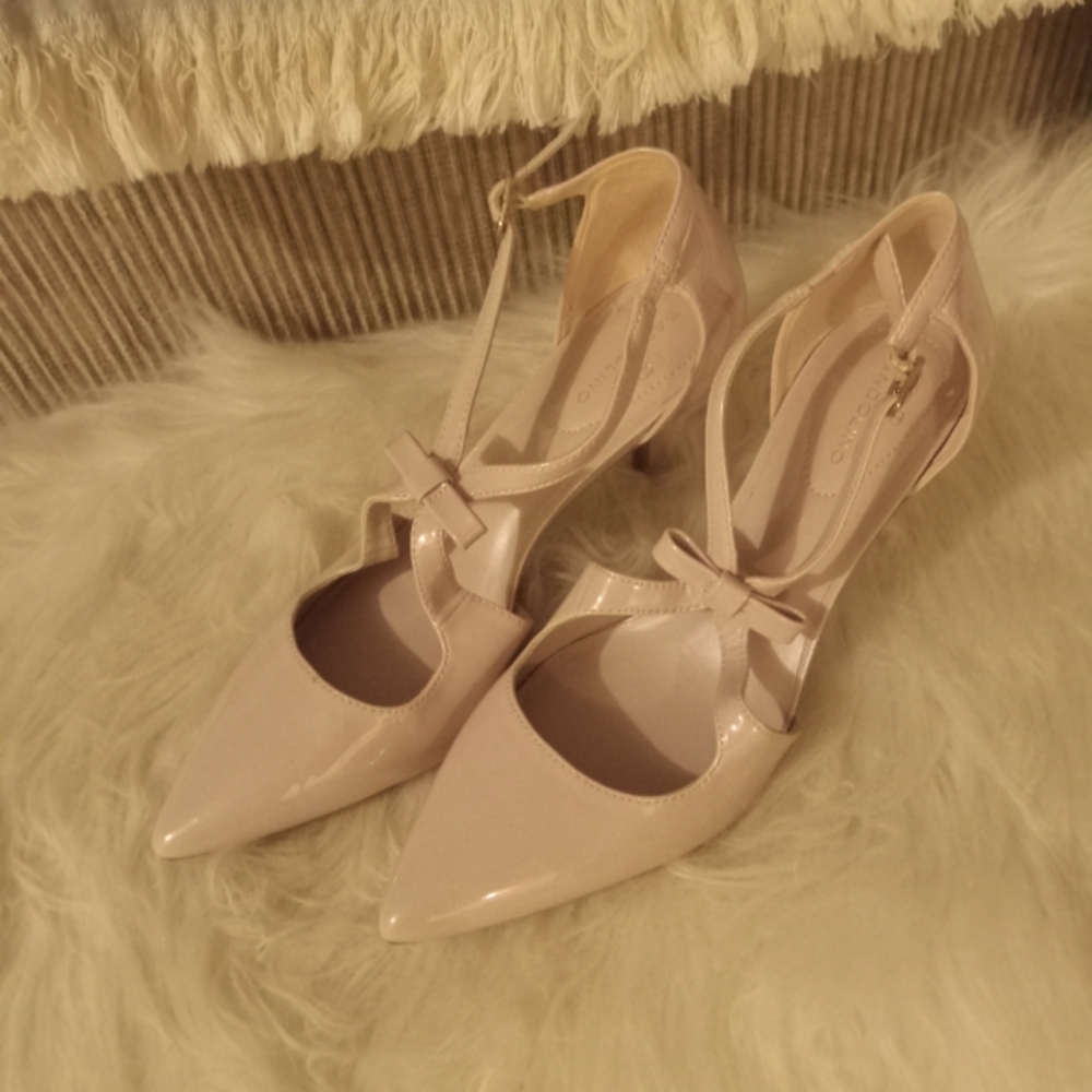 Bandolino Bow- tie Heels